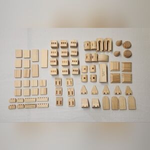 74 Pc Castle Wooden Blocks Bridges Turrets Arches Tower Creative STEM Montessori